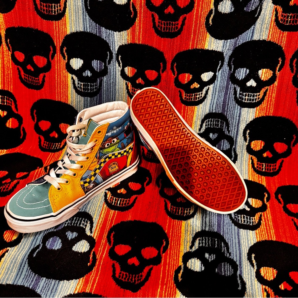 Colorful High-Top Vans Sneakers with Sesame Street Design - Picture 2 of 3